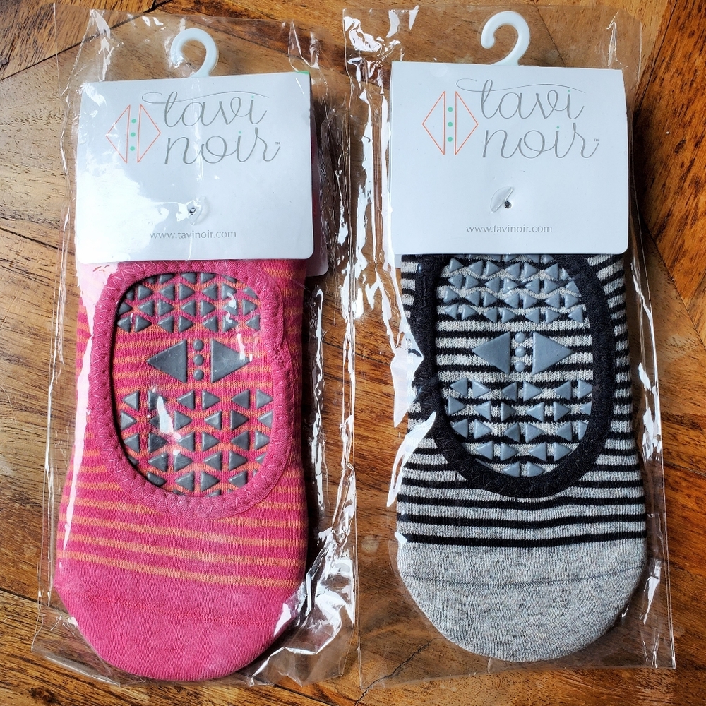 NWT Tavi Noir Grip/Grippy Emma Socks Pilates Yoga Small (Bundle of 2)